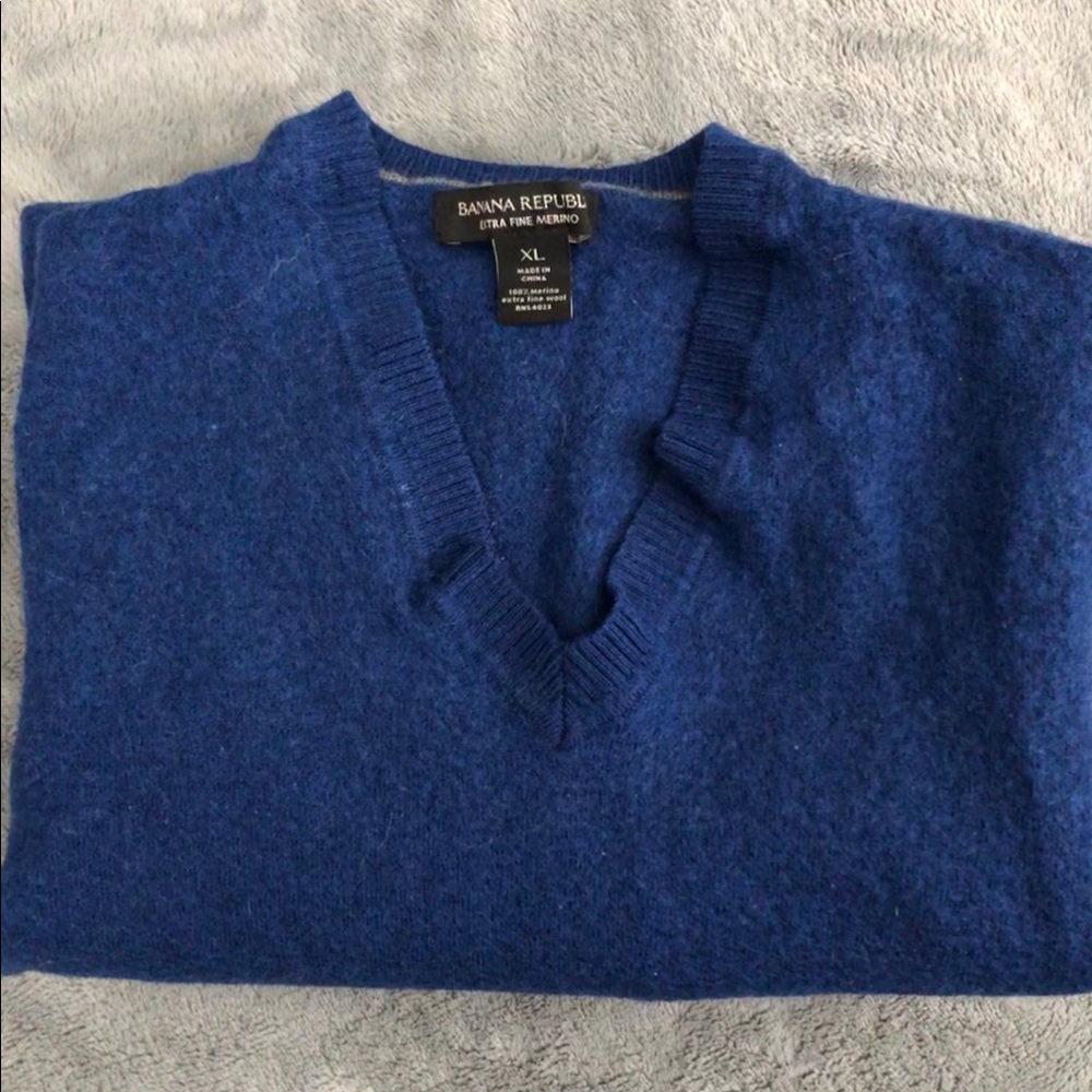 Banana Republic V-Neck Sweater